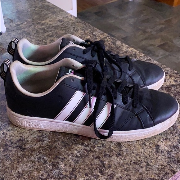 Adidas shoes - Picture 1 of 3